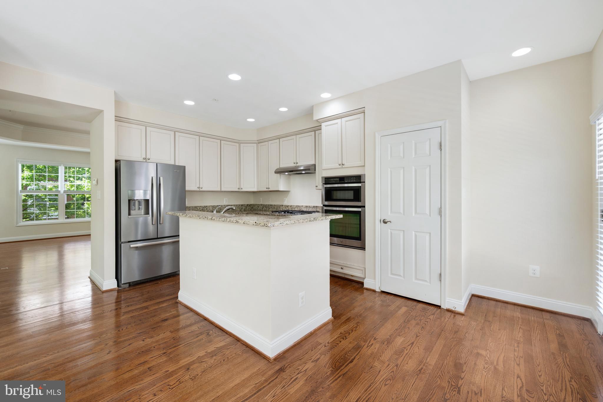 WOODWARD CROSSING - Residential Lease