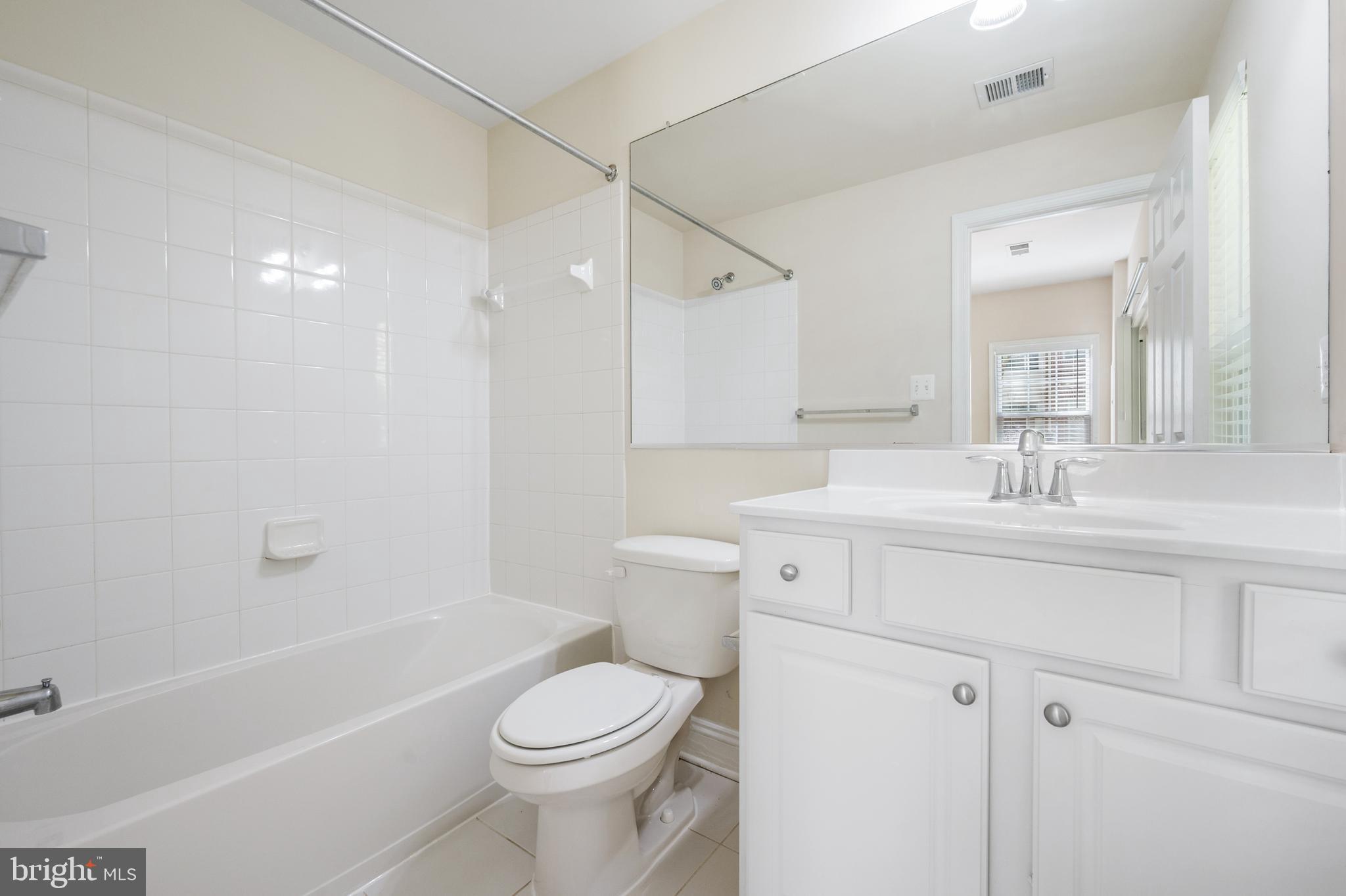 WOODWARD CROSSING - Residential Lease