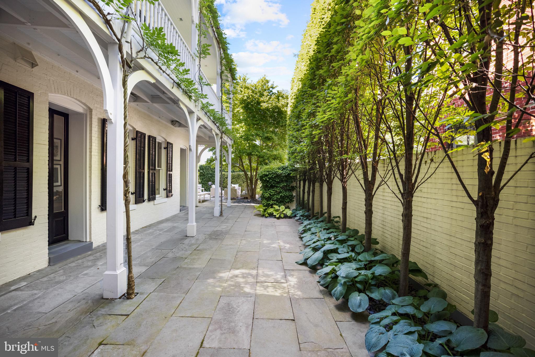 GEORGETOWN - Residential