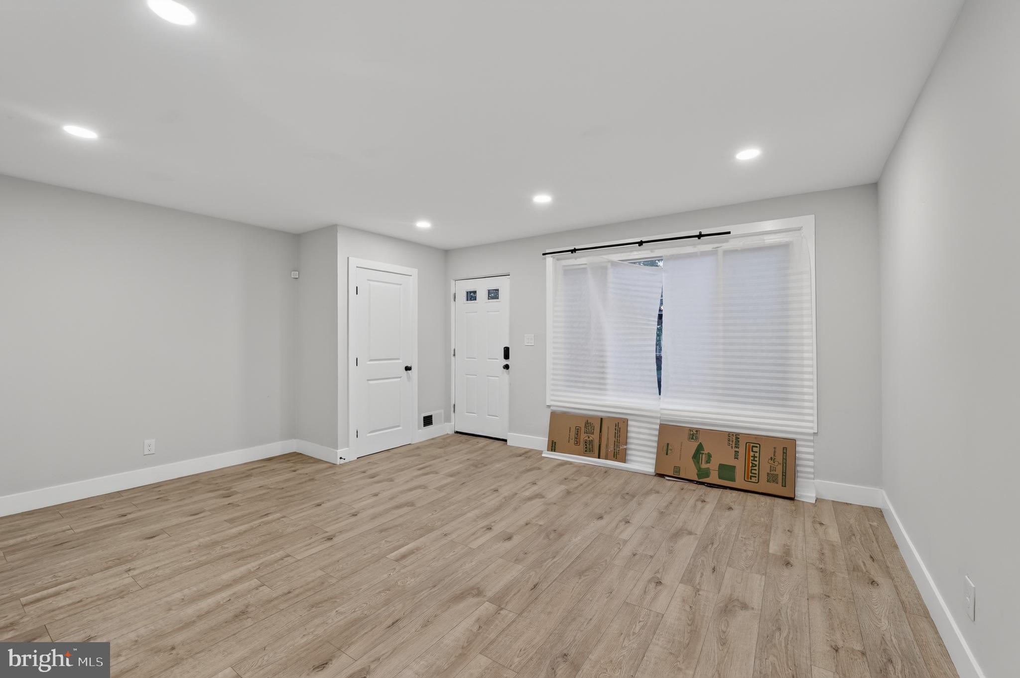 OXON RUN HILLS - Residential