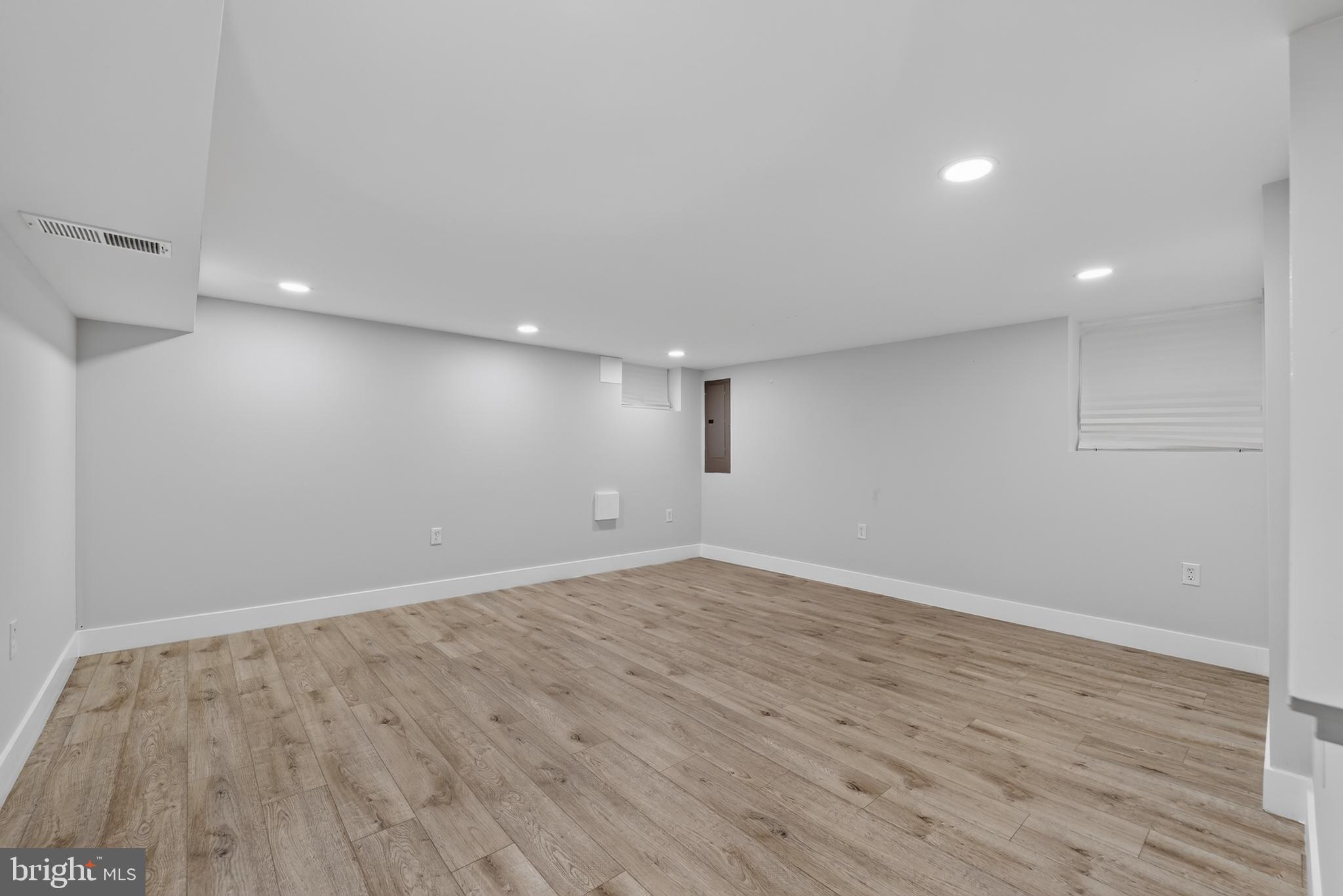 OXON RUN HILLS - Residential