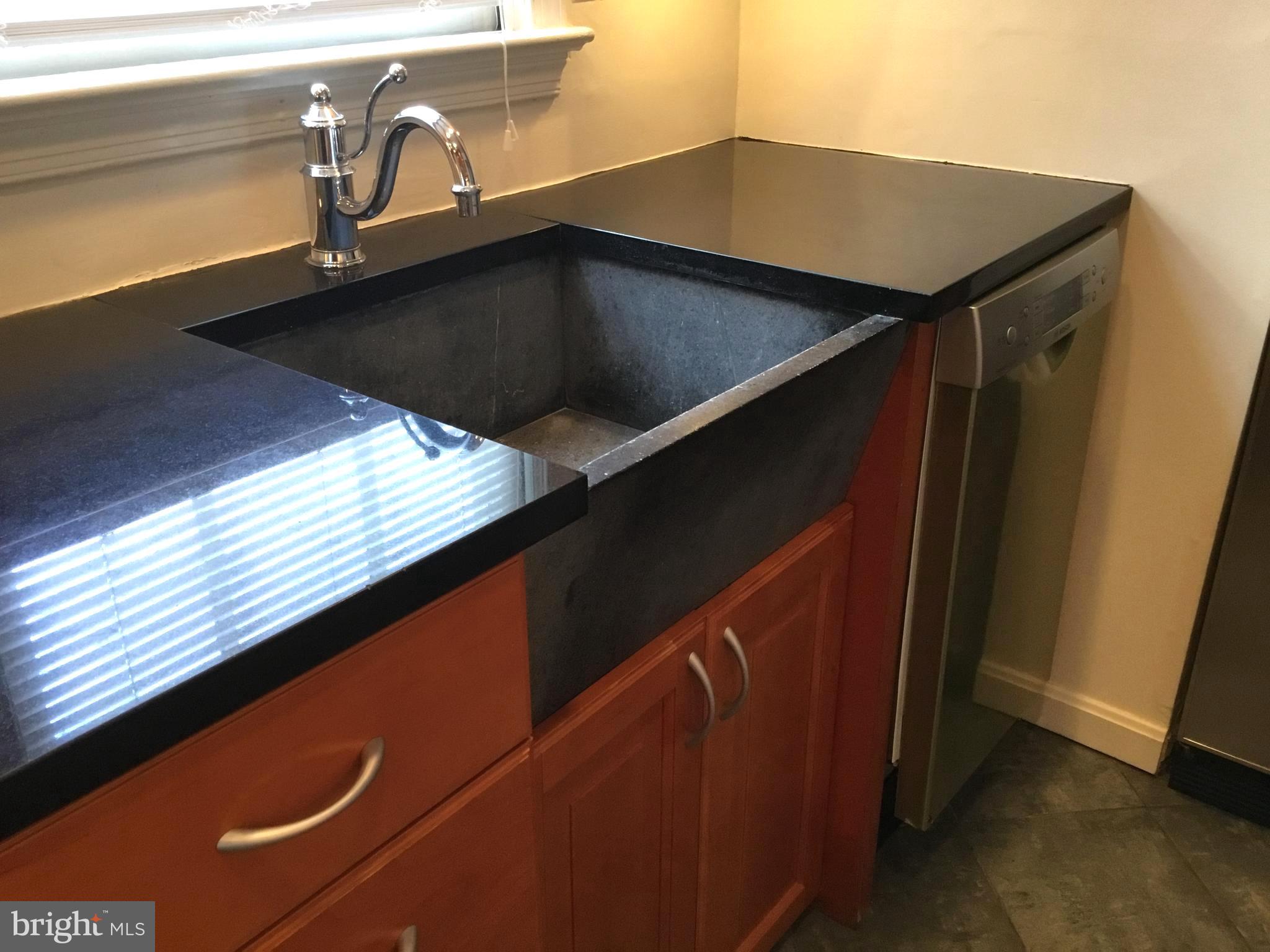 OLD TOWN - Residential Lease