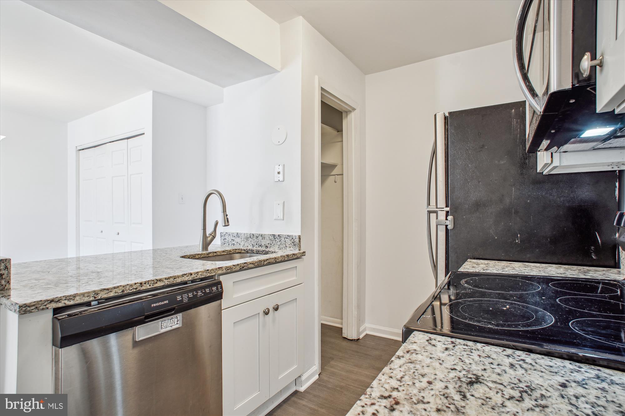 TIVOLI - Residential Lease