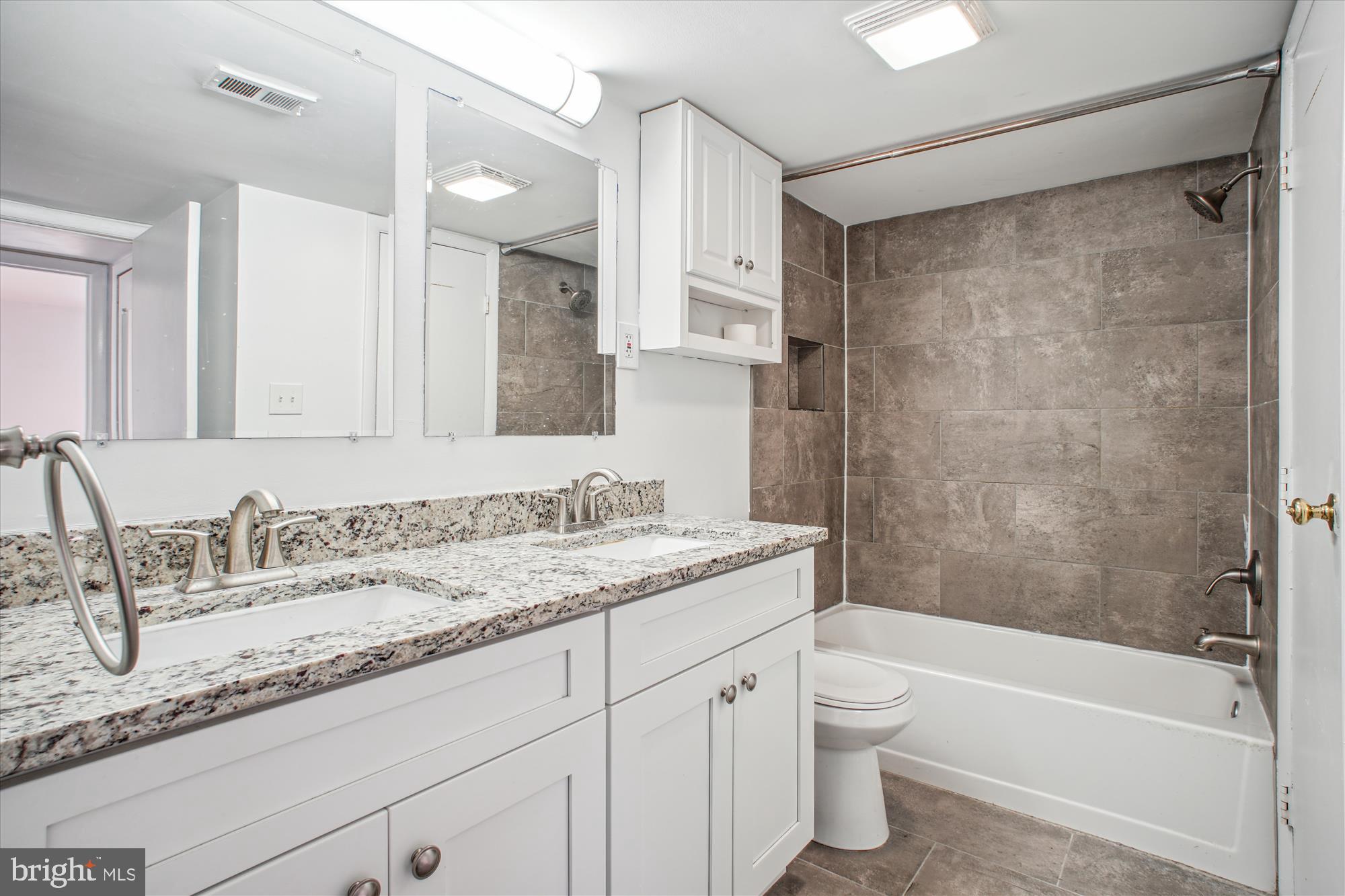 TIVOLI - Residential Lease