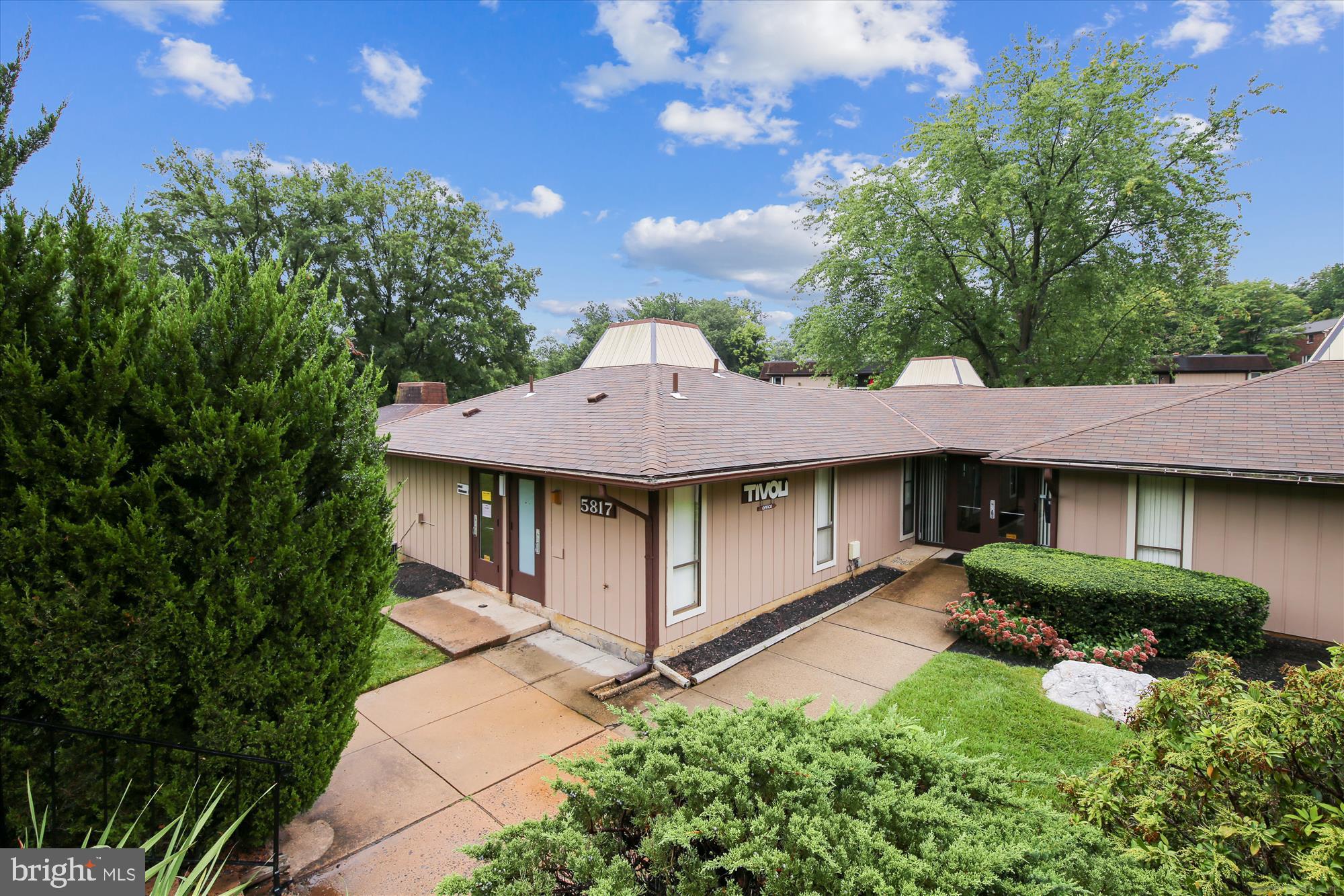 TIVOLI - Residential Lease