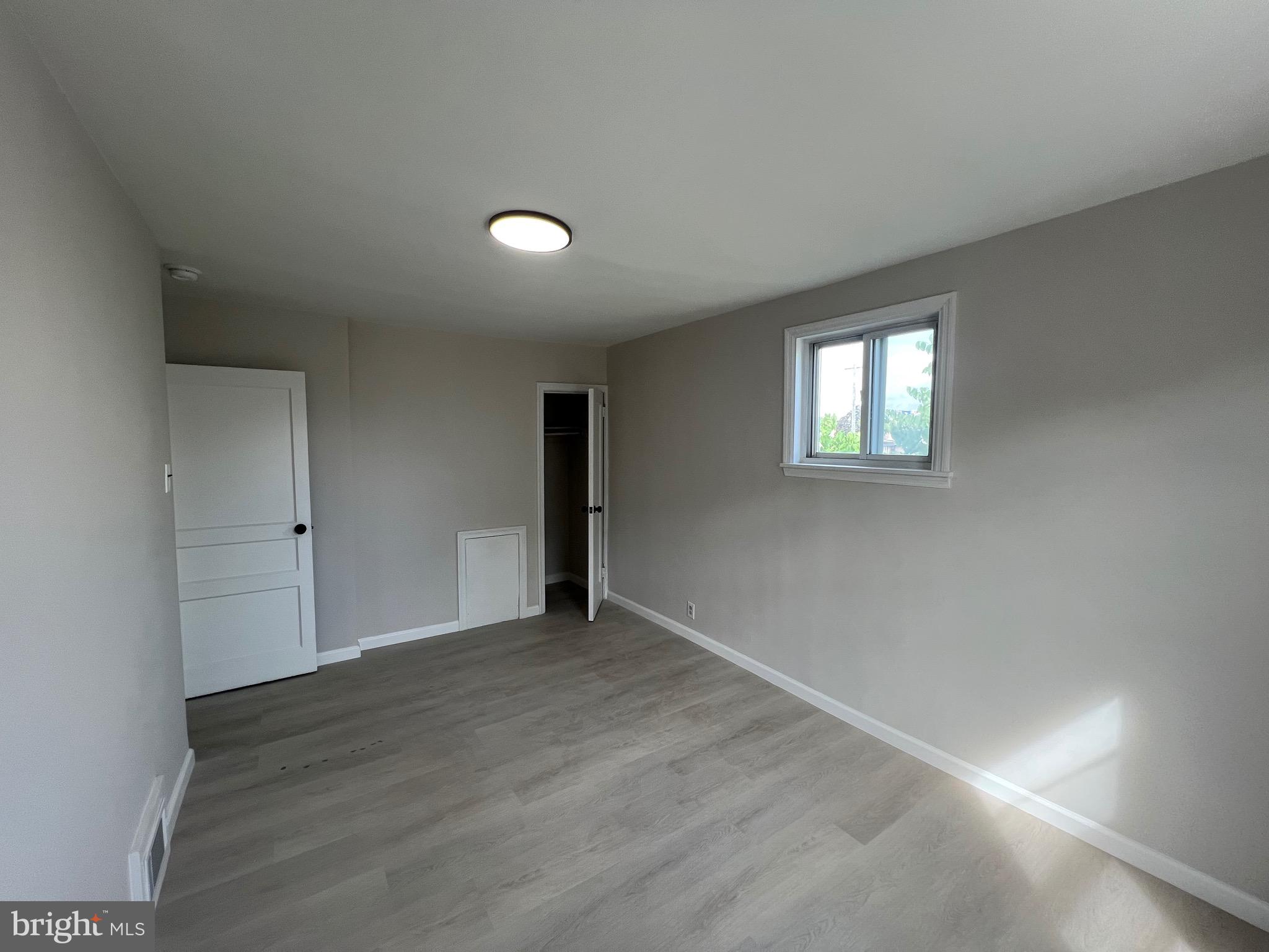 MAYFAIR (EAST) - Residential