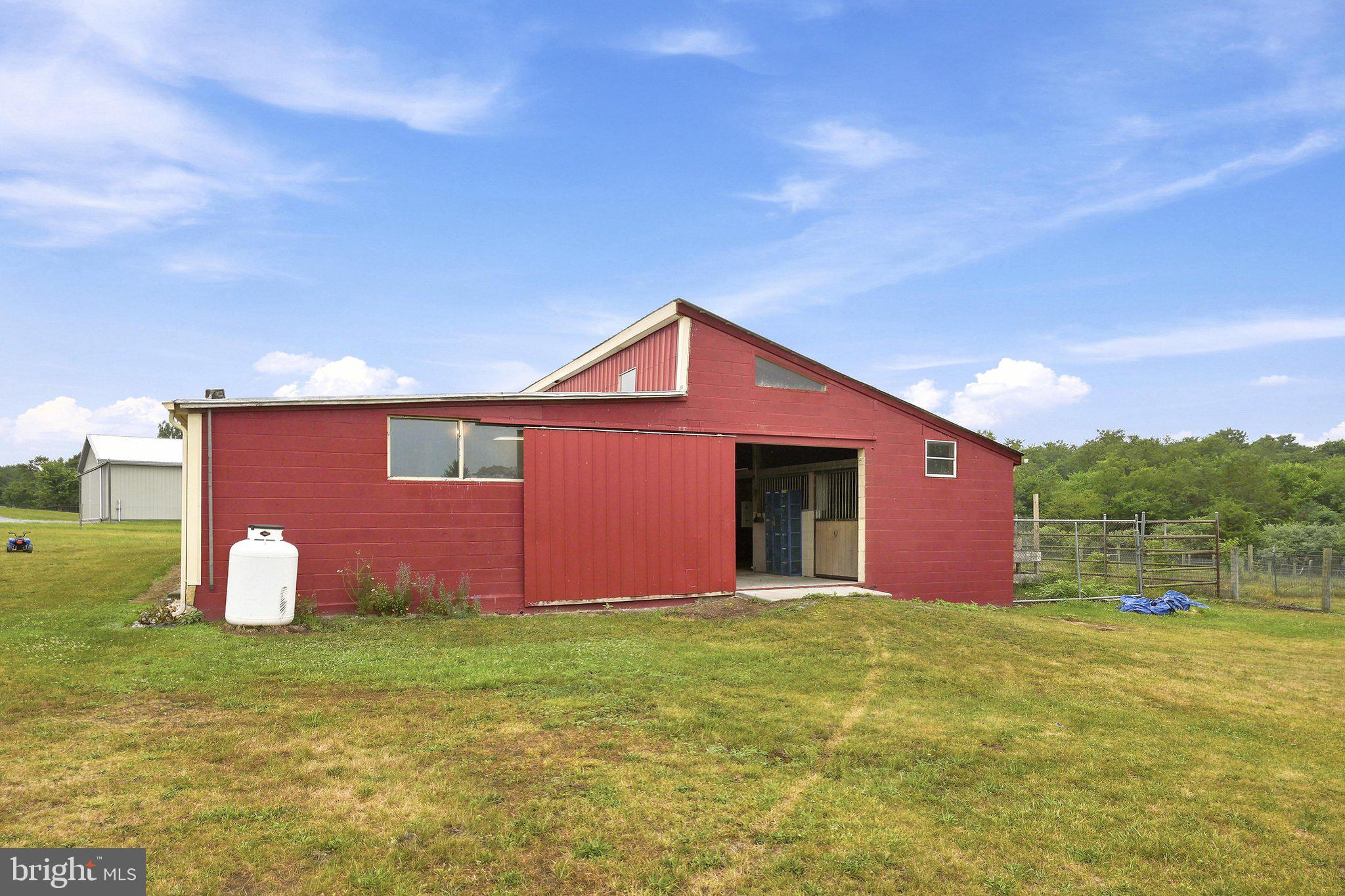 RED HAWK - Residential
