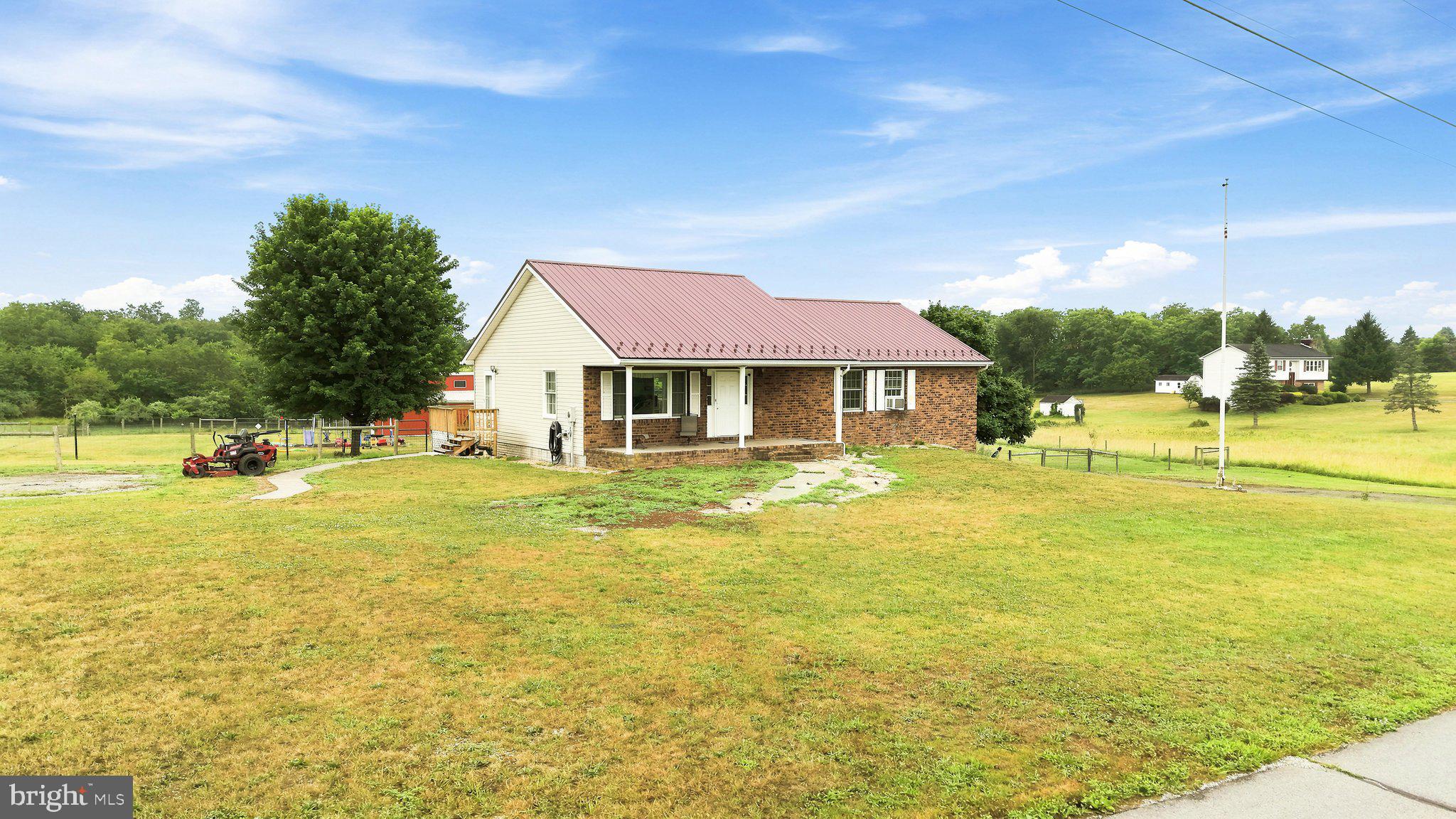 RED HAWK - Residential