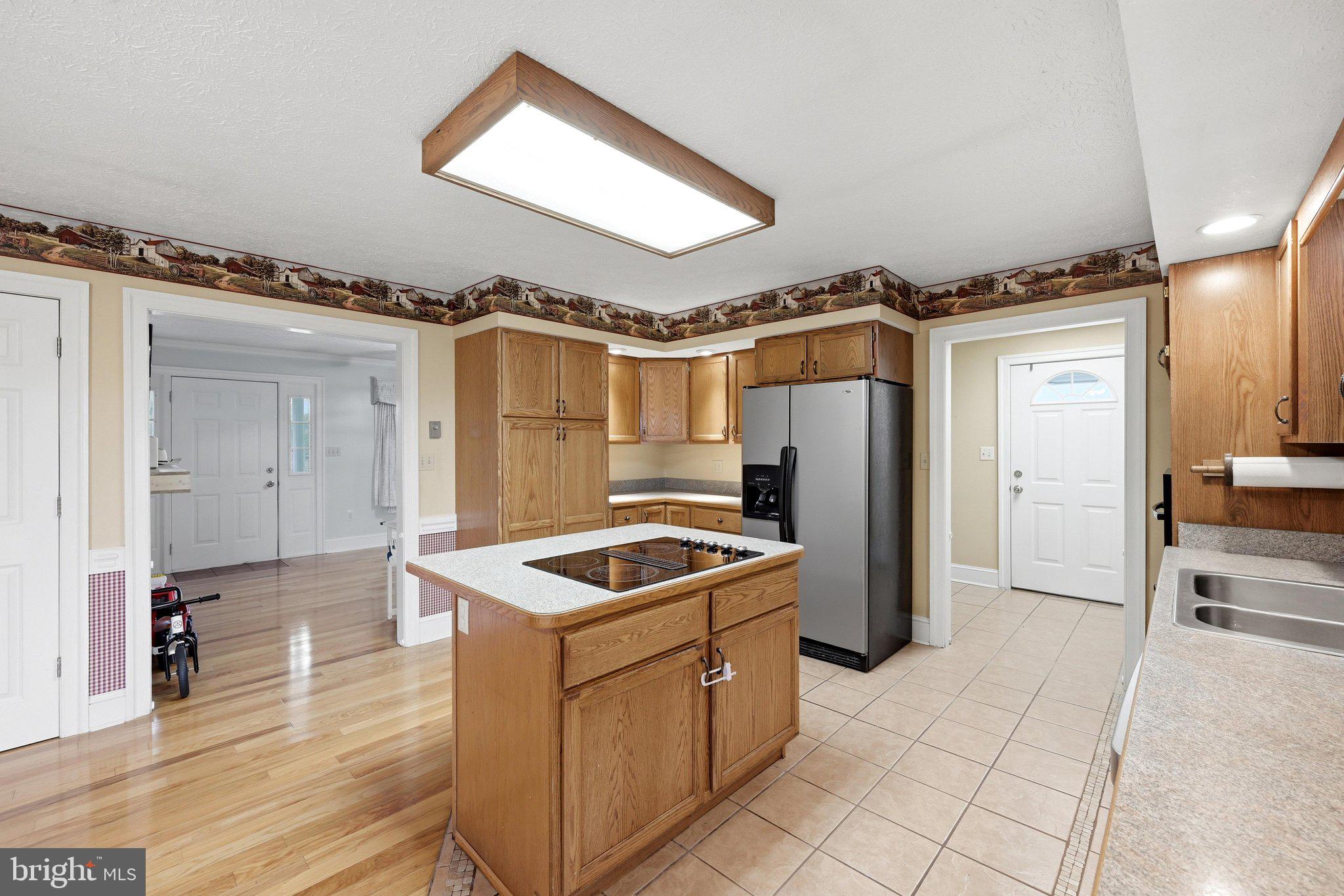 RED HAWK - Residential