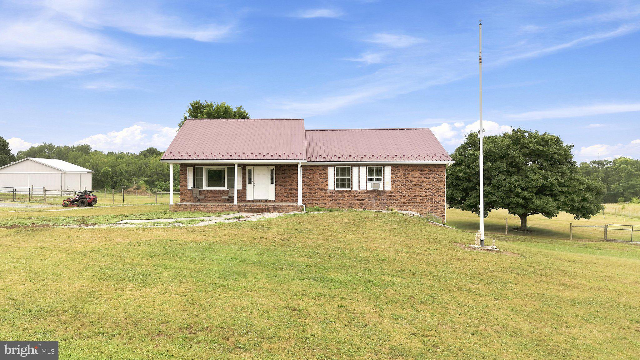 RED HAWK - Residential