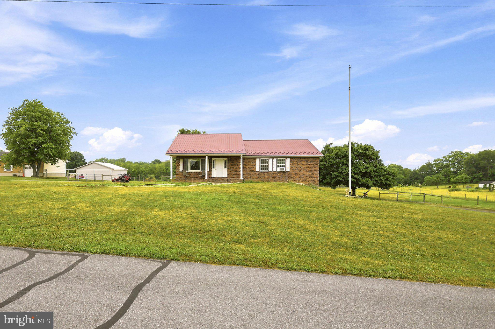 RED HAWK - Residential