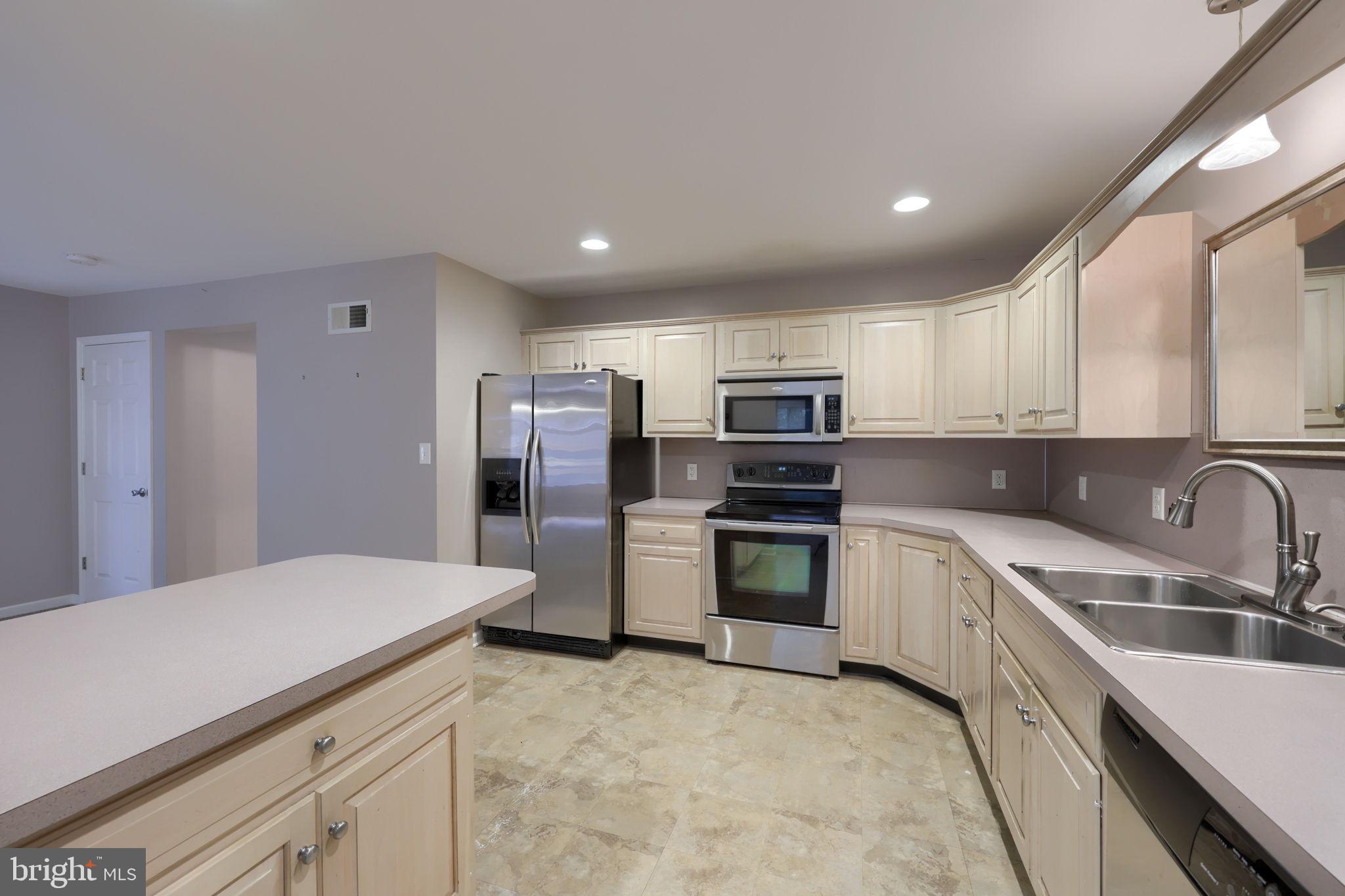 WOODS AT TREETOPS - Residential