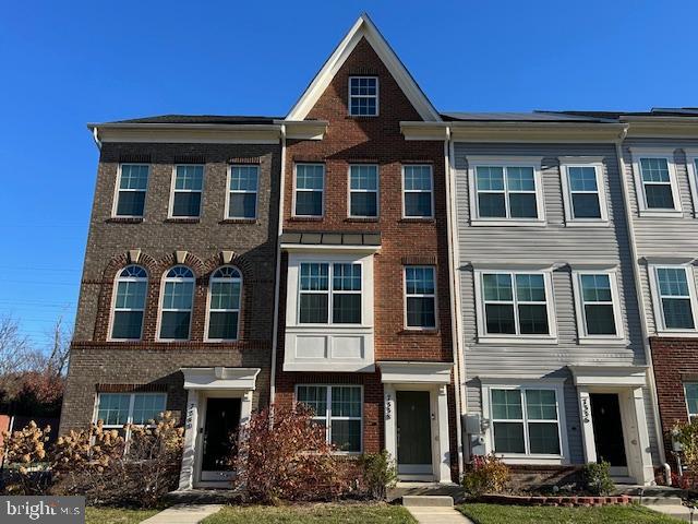 BRICK YARD STATION - Residential