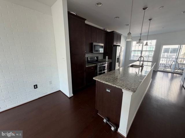 BRICK YARD STATION - Residential