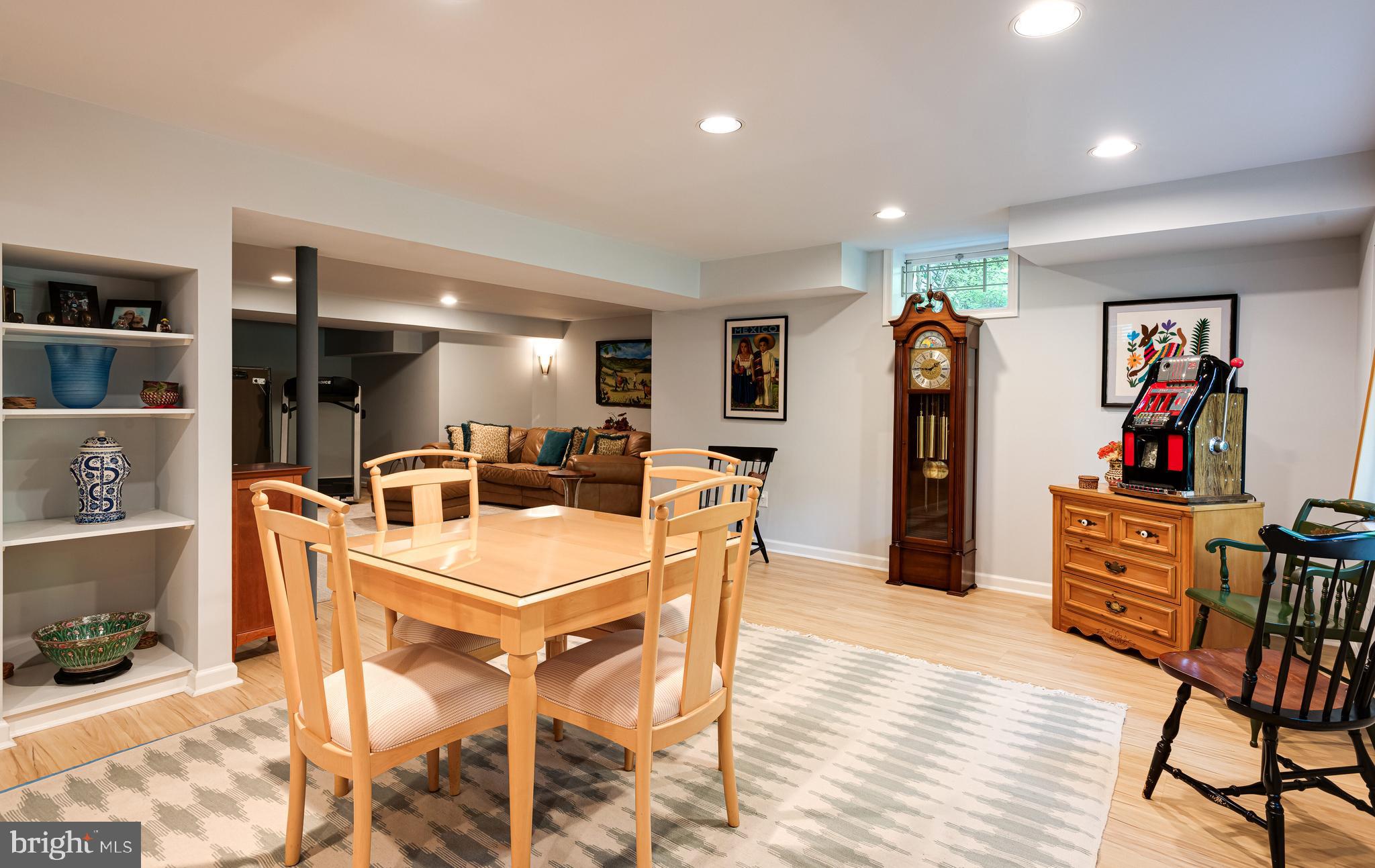 RAVENSCLIFF - Residential