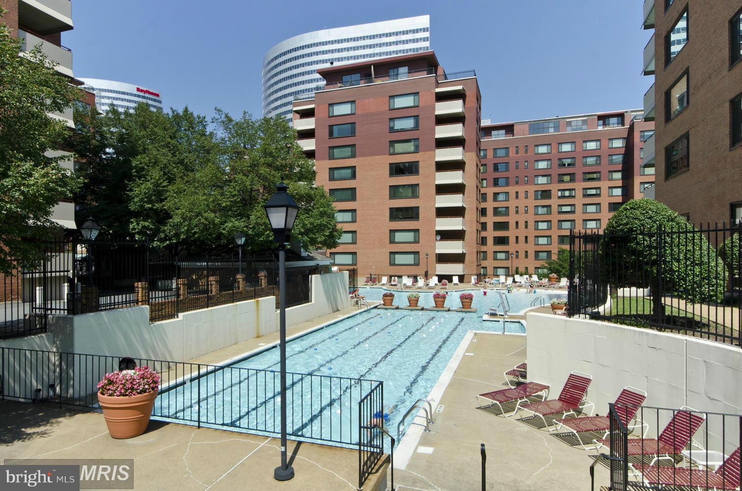RIVER PLACE - Residential Lease