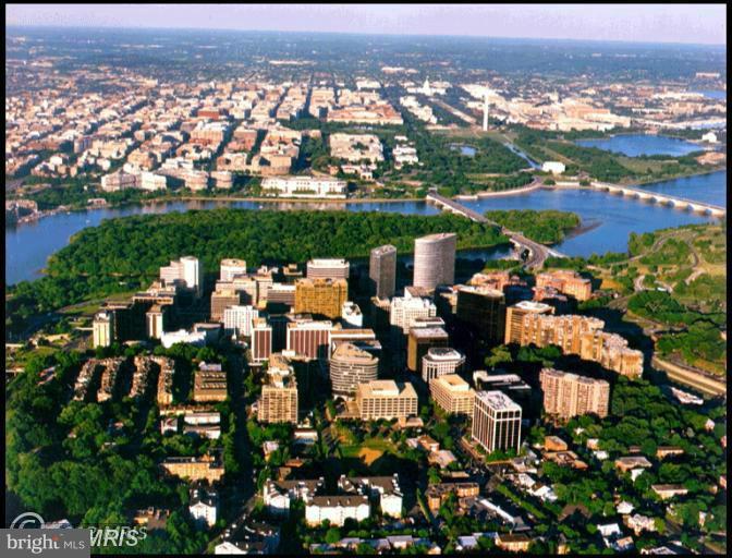 RIVER PLACE - Residential Lease