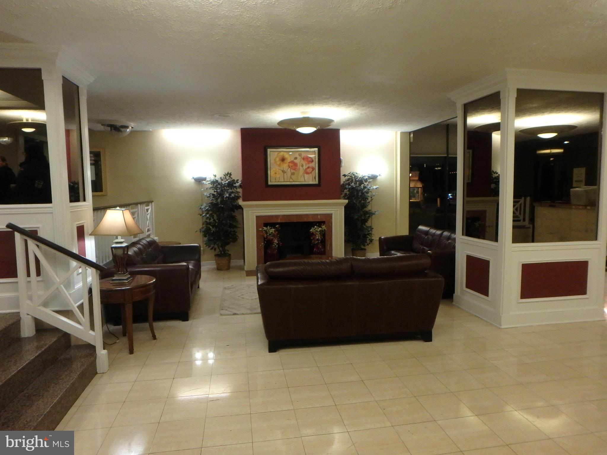 RIVER PLACE - Residential Lease