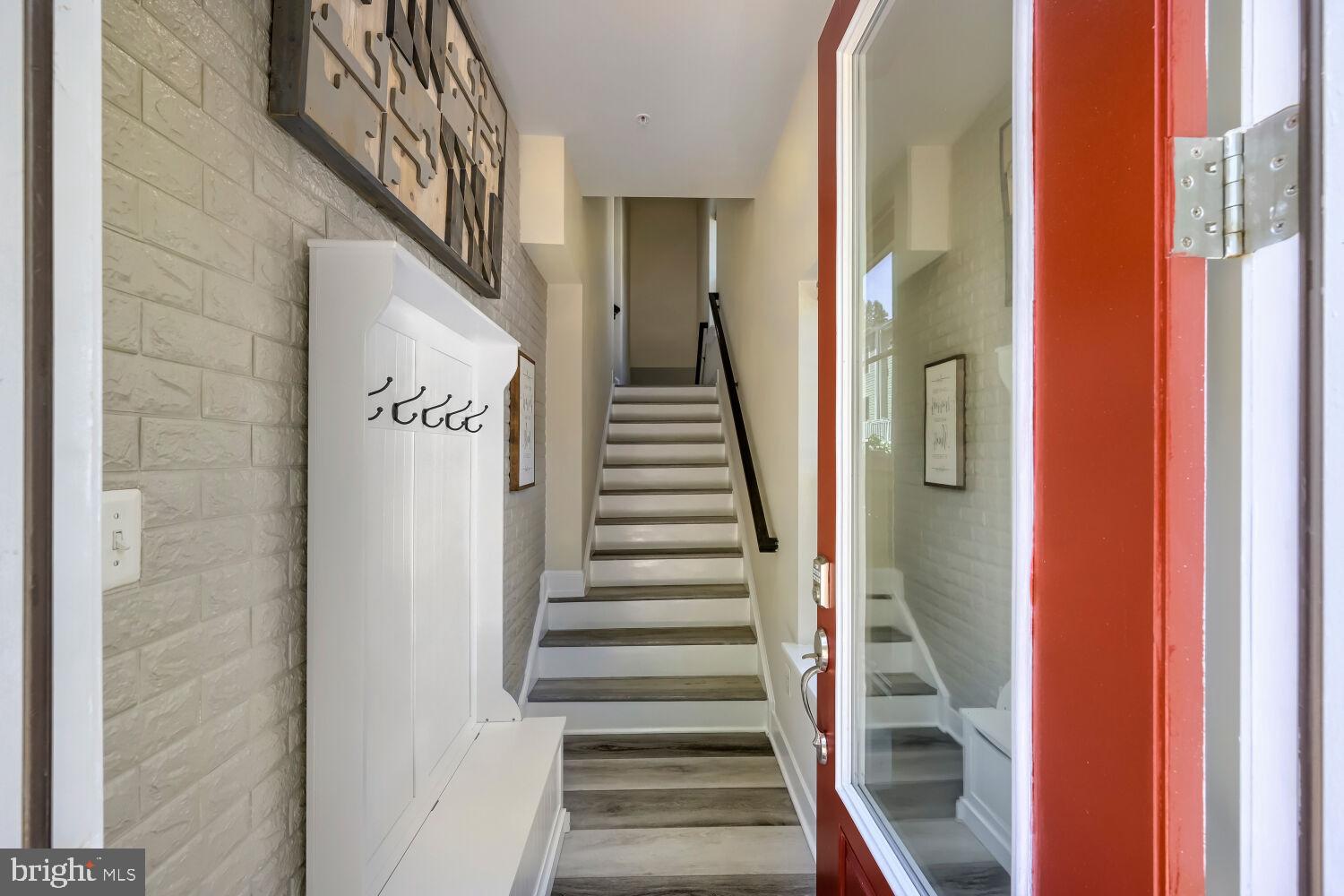 ARNOLD RIDGE - Residential