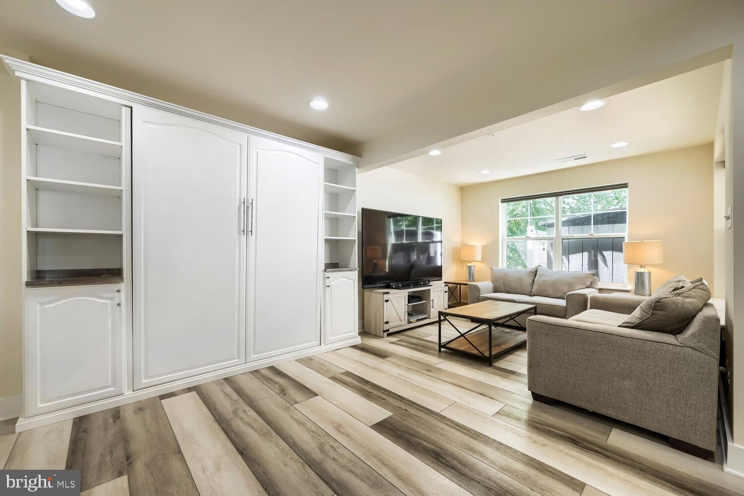 ARNOLD RIDGE - Residential