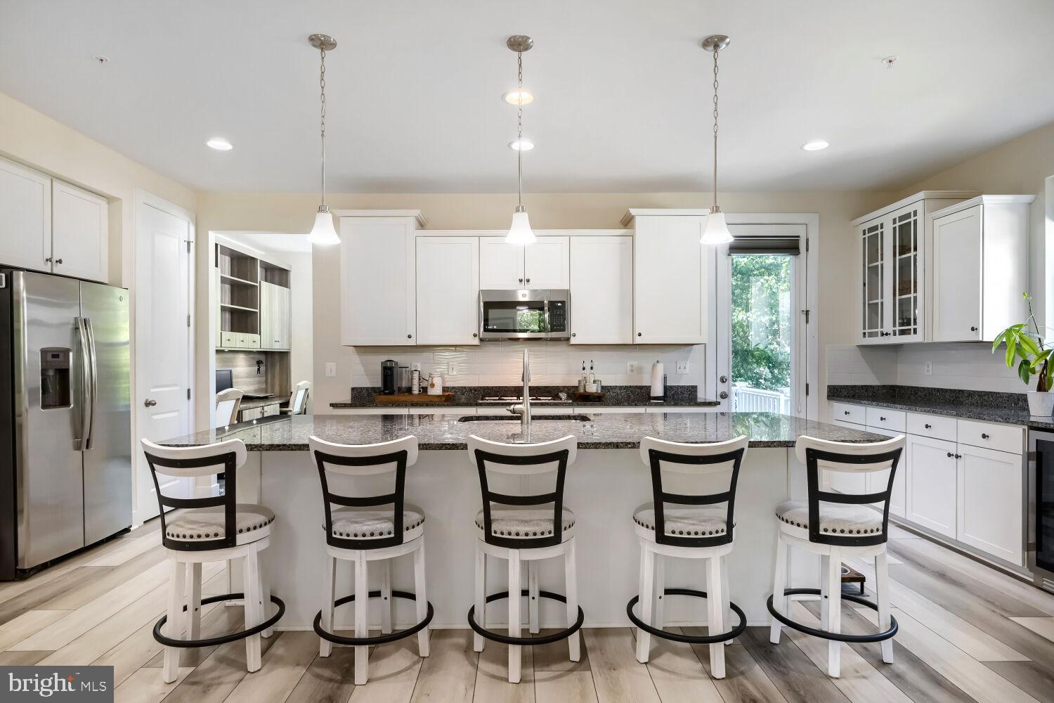 ARNOLD RIDGE - Residential