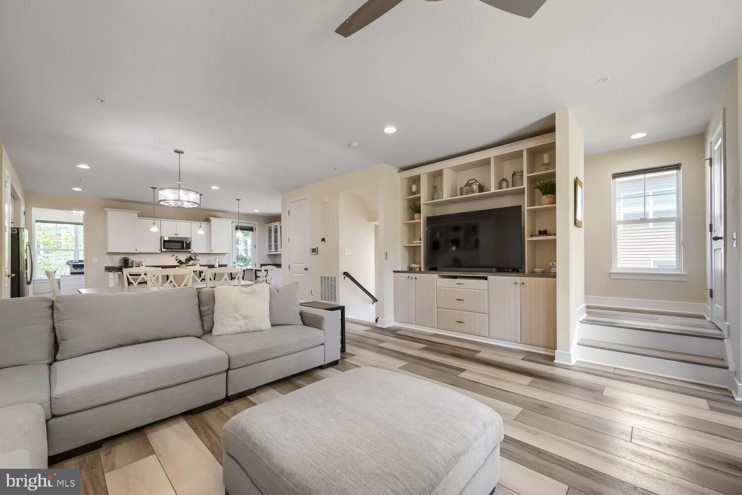 ARNOLD RIDGE - Residential