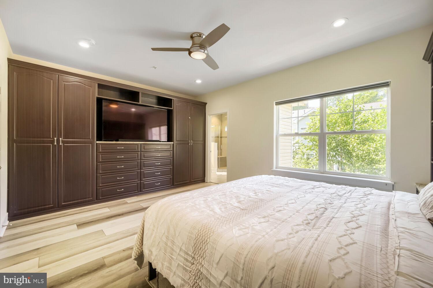 ARNOLD RIDGE - Residential