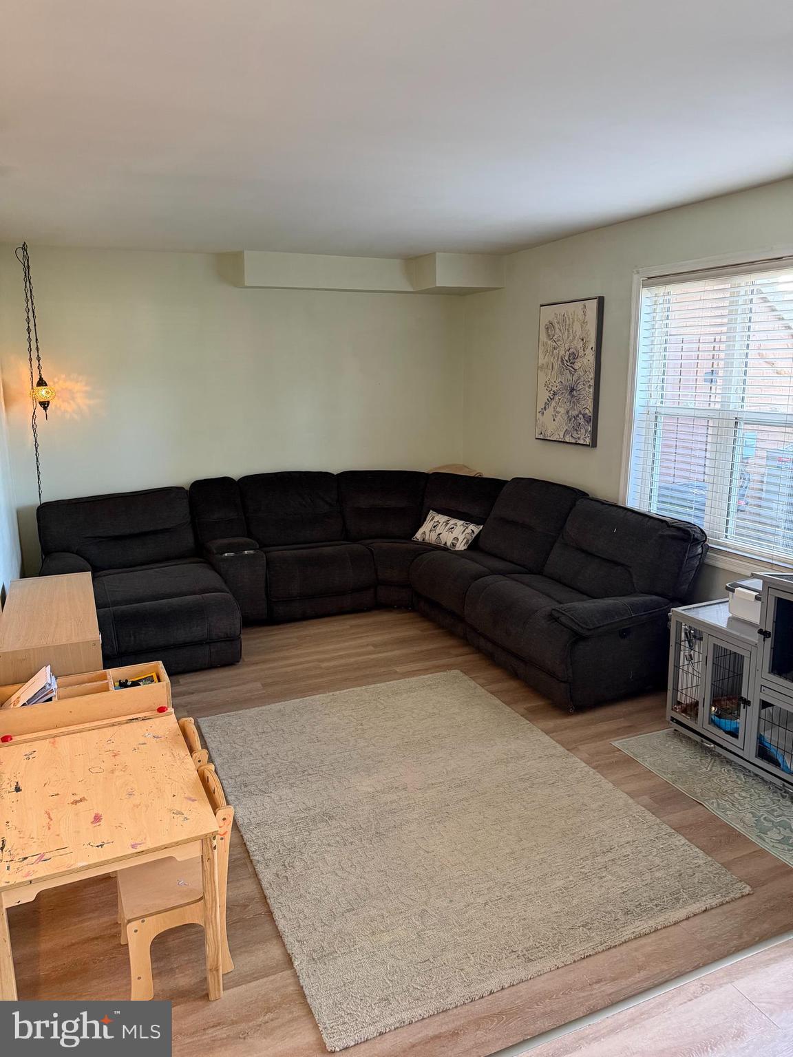 CROFTON MEWS CONDO - Residential