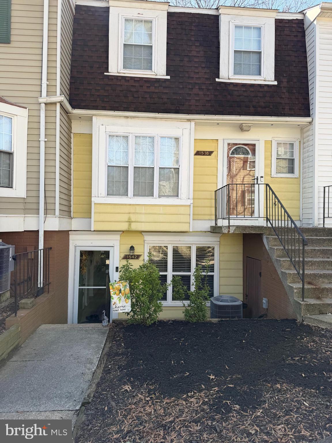 CROFTON MEWS CONDO - Residential