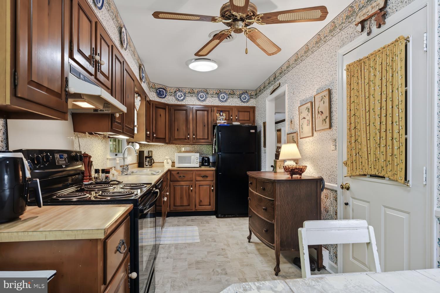SOUTH BEECHWOOD - Residential