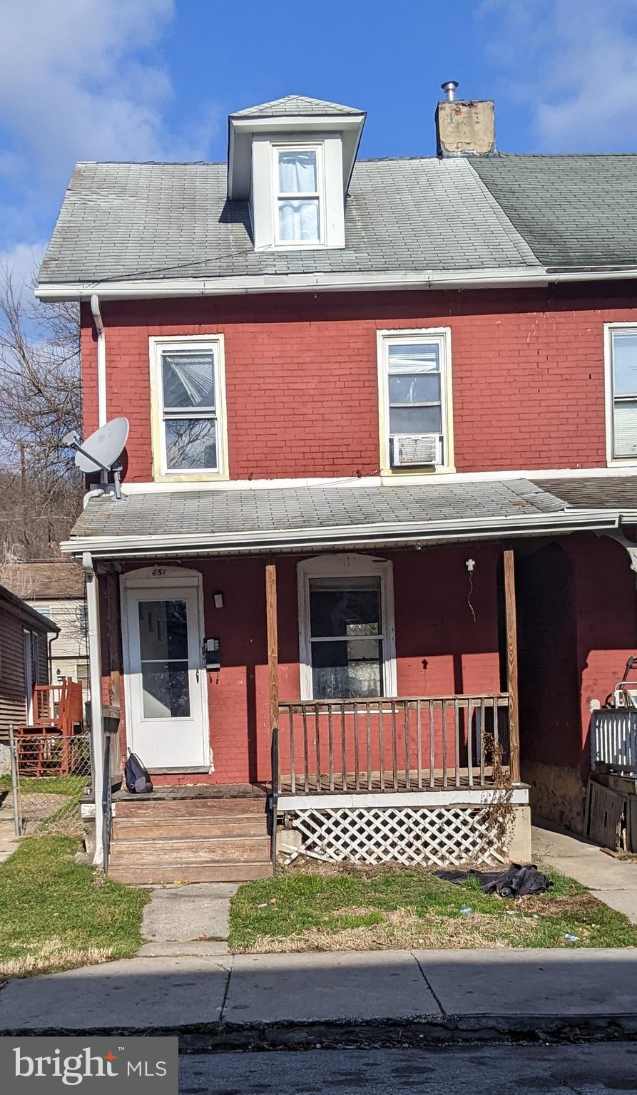 4 bedroom, 2 bath row home in Coatesville school district. First floor features living room, dining room, kitchen and full bath. Second floor has 3 bedrooms and full bath. Third floor/loft is 4th bedroom.

Utilities/Services Included: trash removal

Appliances Included: gas oven/range, refrigerator.

Heating/Hot Water: gas heat, electric hot water heater.

Pet accepted on a case by case basis, under 25 lbs, requires a $500 non refundable pet fee and an additional $35/month/pet.

For more information, application requirements and our current list of available rentals - check our website.