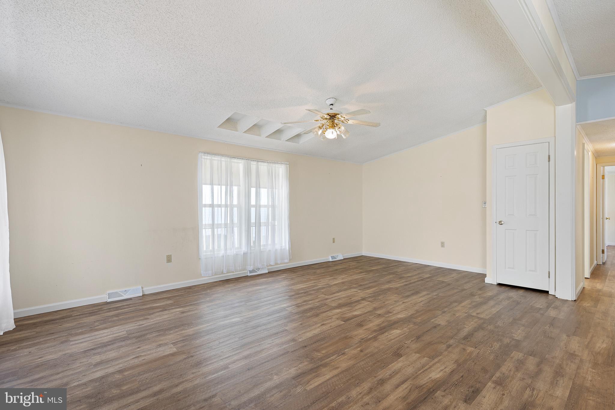 MURRAY MANOR II - Residential