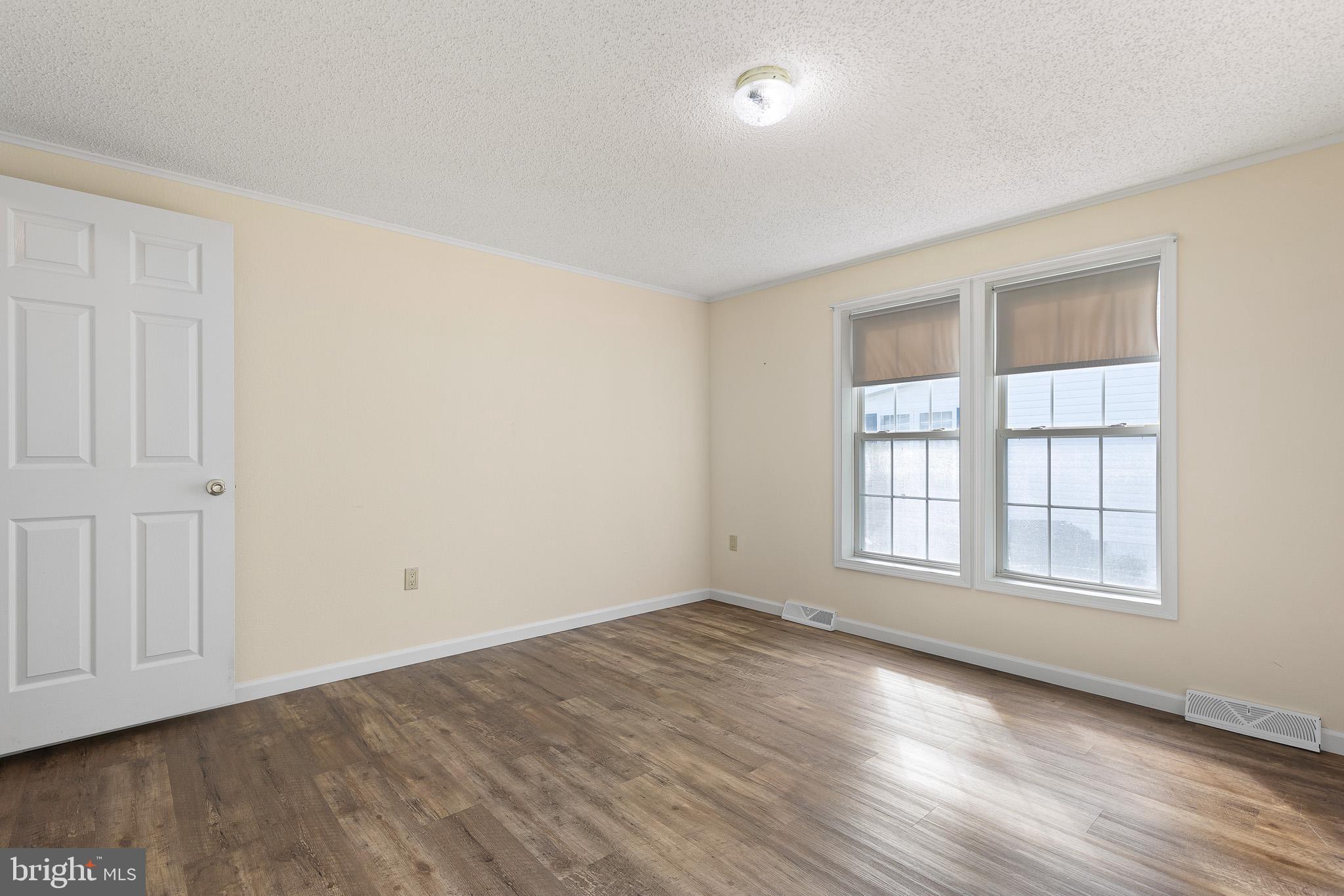 MURRAY MANOR II - Residential
