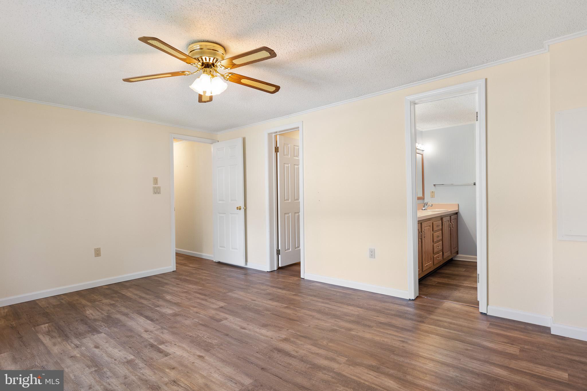 MURRAY MANOR II - Residential