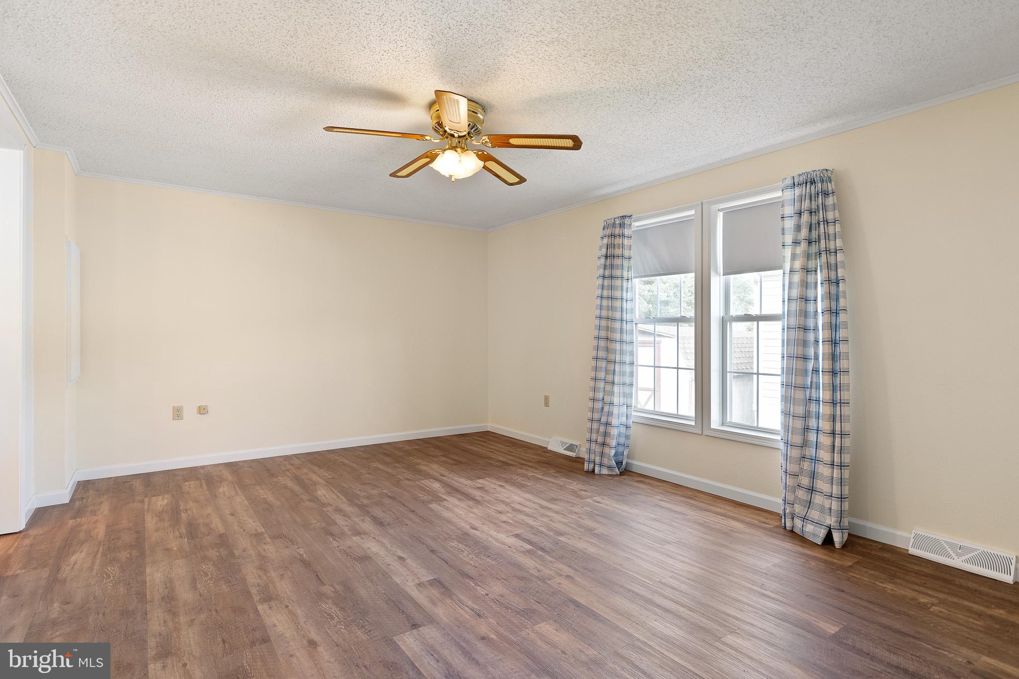 MURRAY MANOR II - Residential