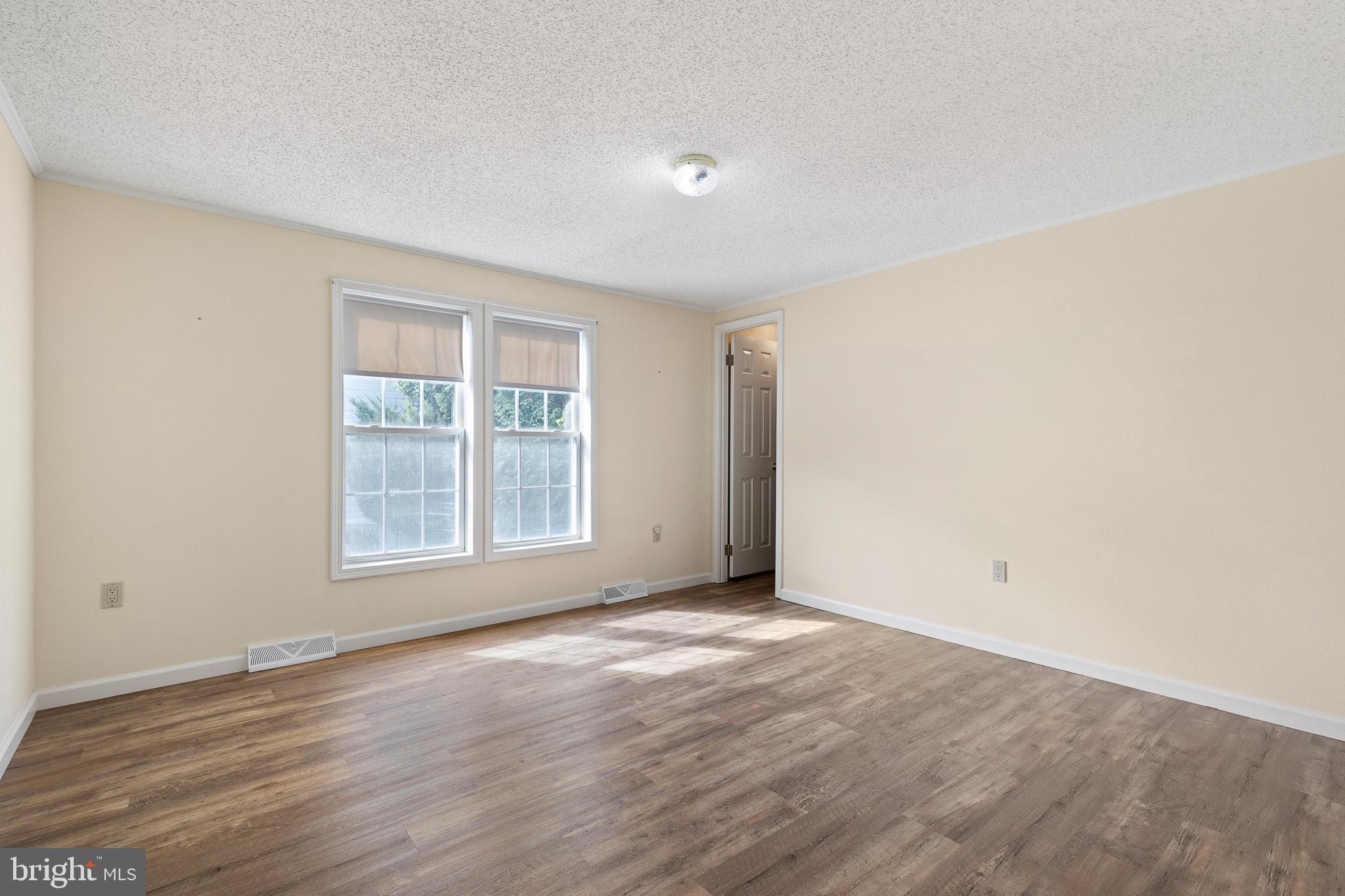 MURRAY MANOR II - Residential