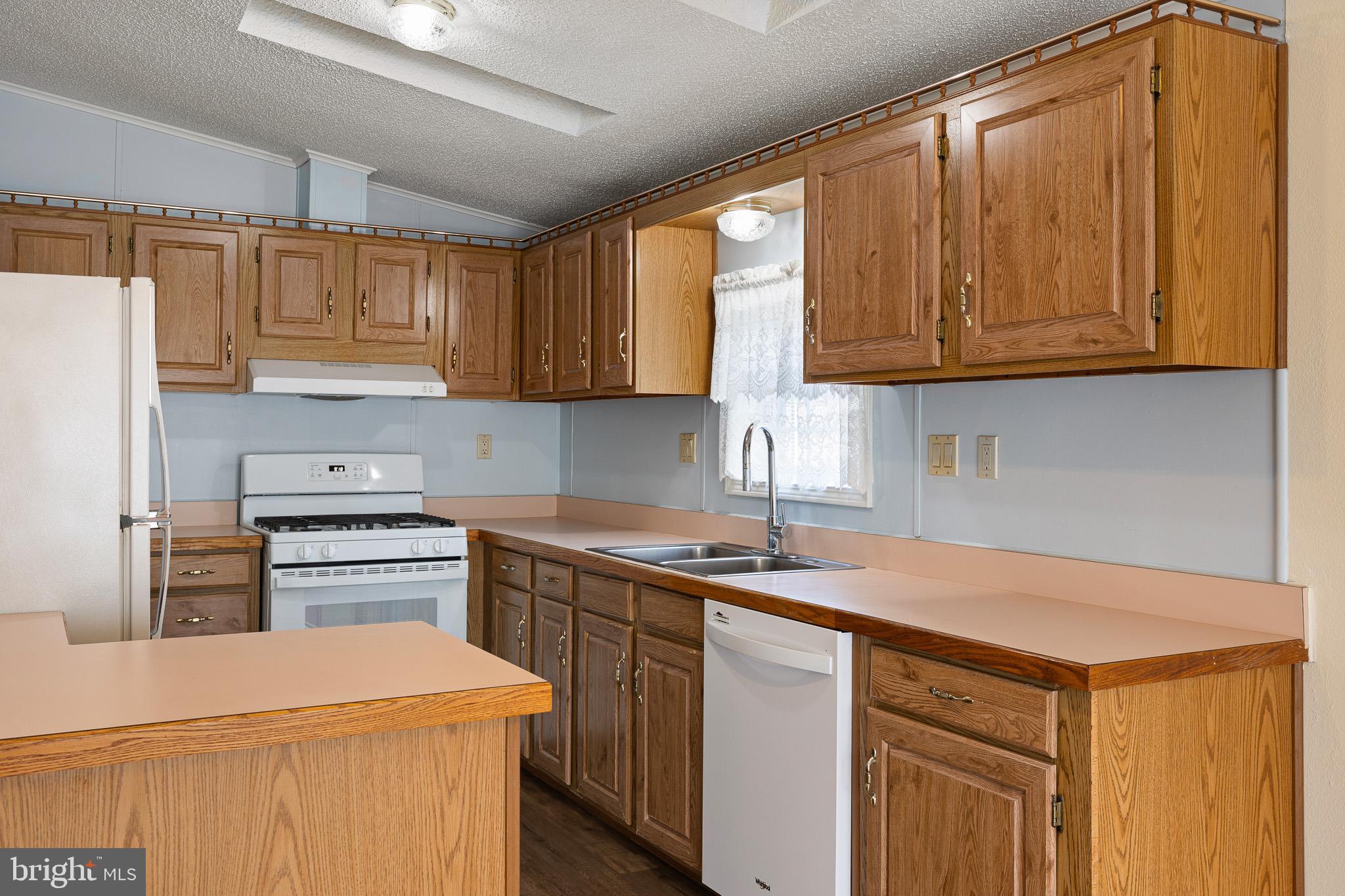 MURRAY MANOR II - Residential