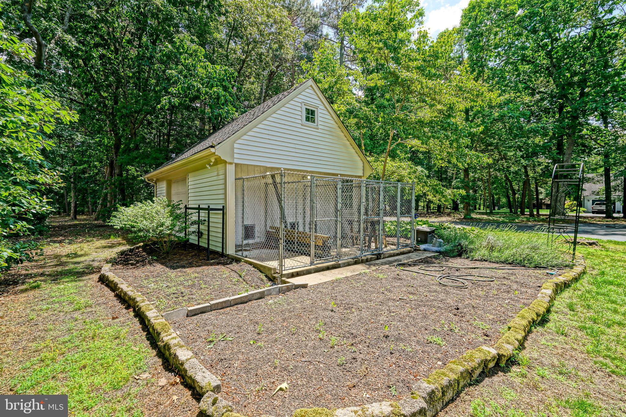 BLUE HERON ESTATES - Residential