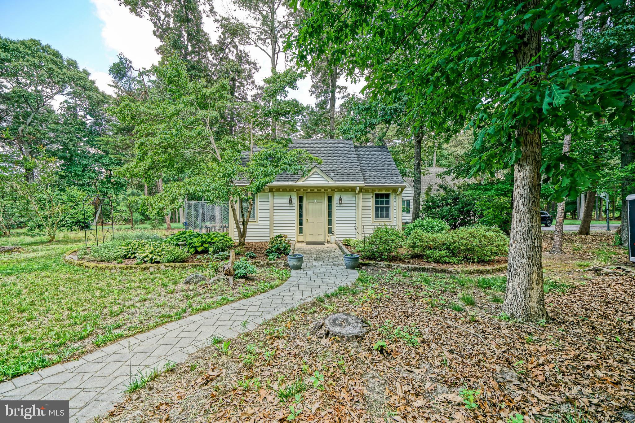 BLUE HERON ESTATES - Residential