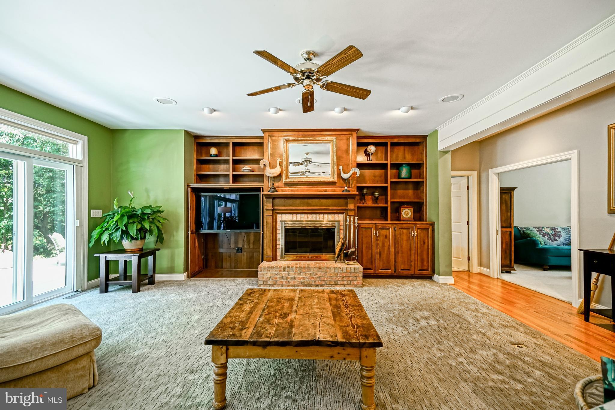 BLUE HERON ESTATES - Residential