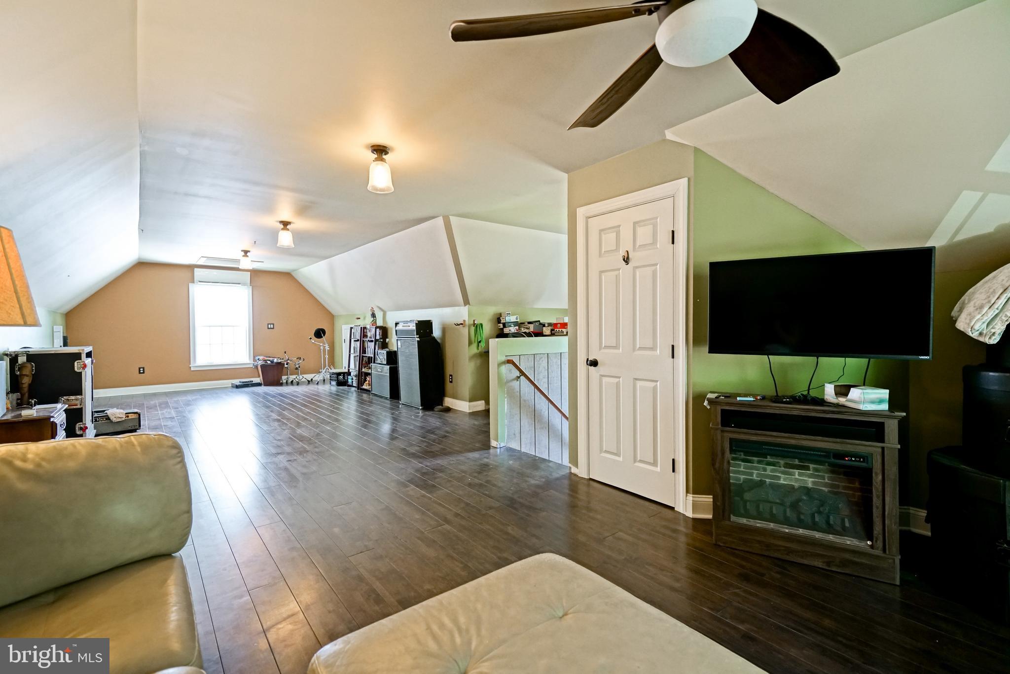 BLUE HERON ESTATES - Residential