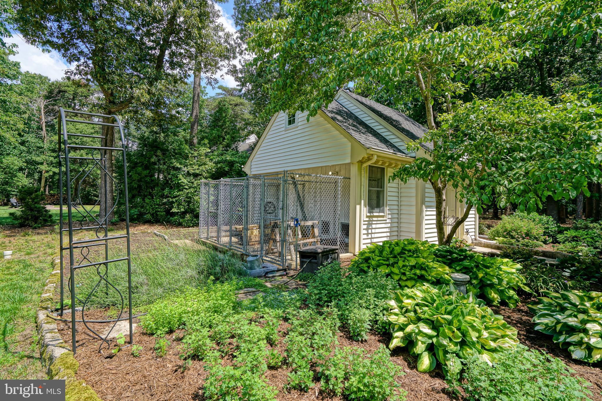 BLUE HERON ESTATES - Residential