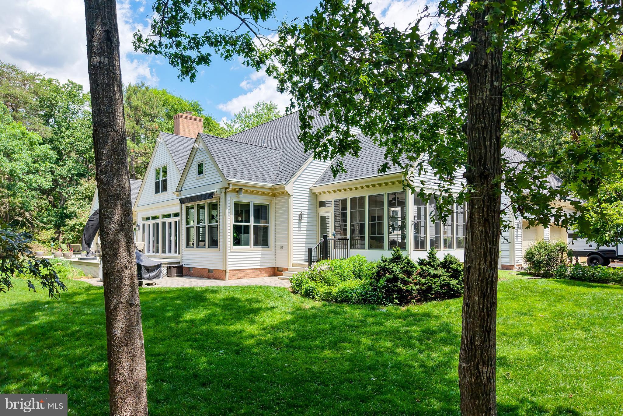 BLUE HERON ESTATES - Residential