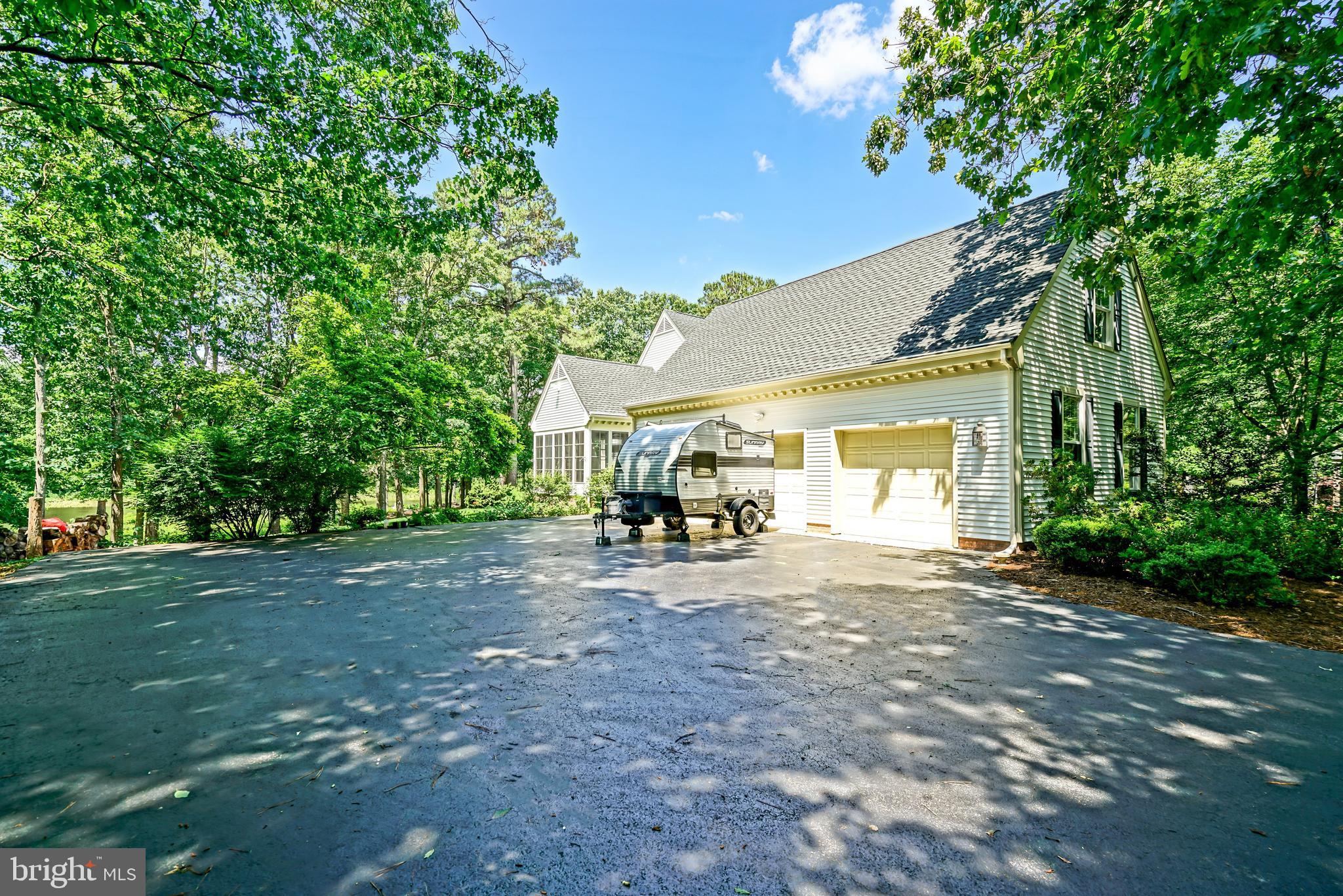 BLUE HERON ESTATES - Residential