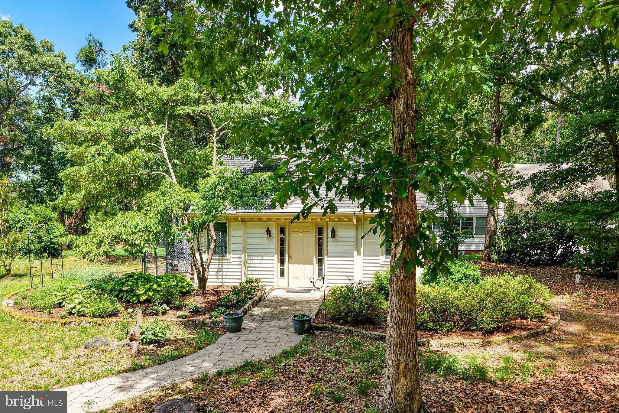 BLUE HERON ESTATES - Residential