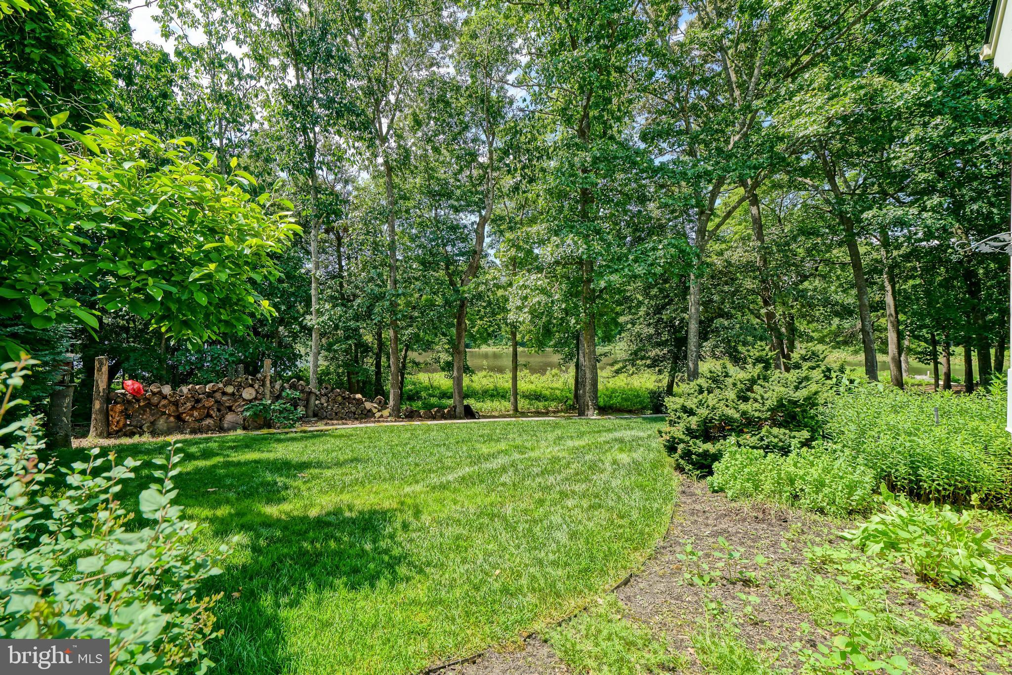 BLUE HERON ESTATES - Residential