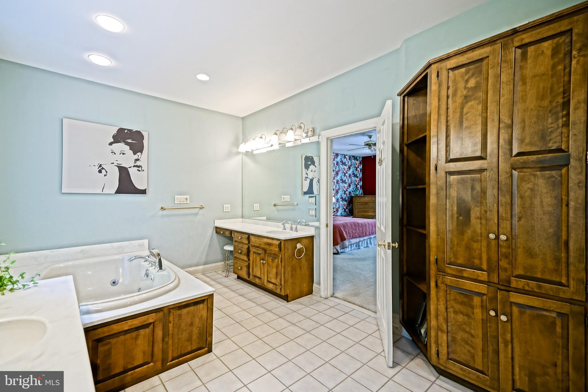 BLUE HERON ESTATES - Residential