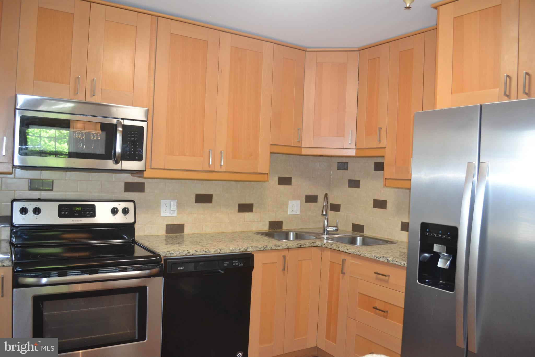 ROCKSHIRE TOWNHOMES - Residential