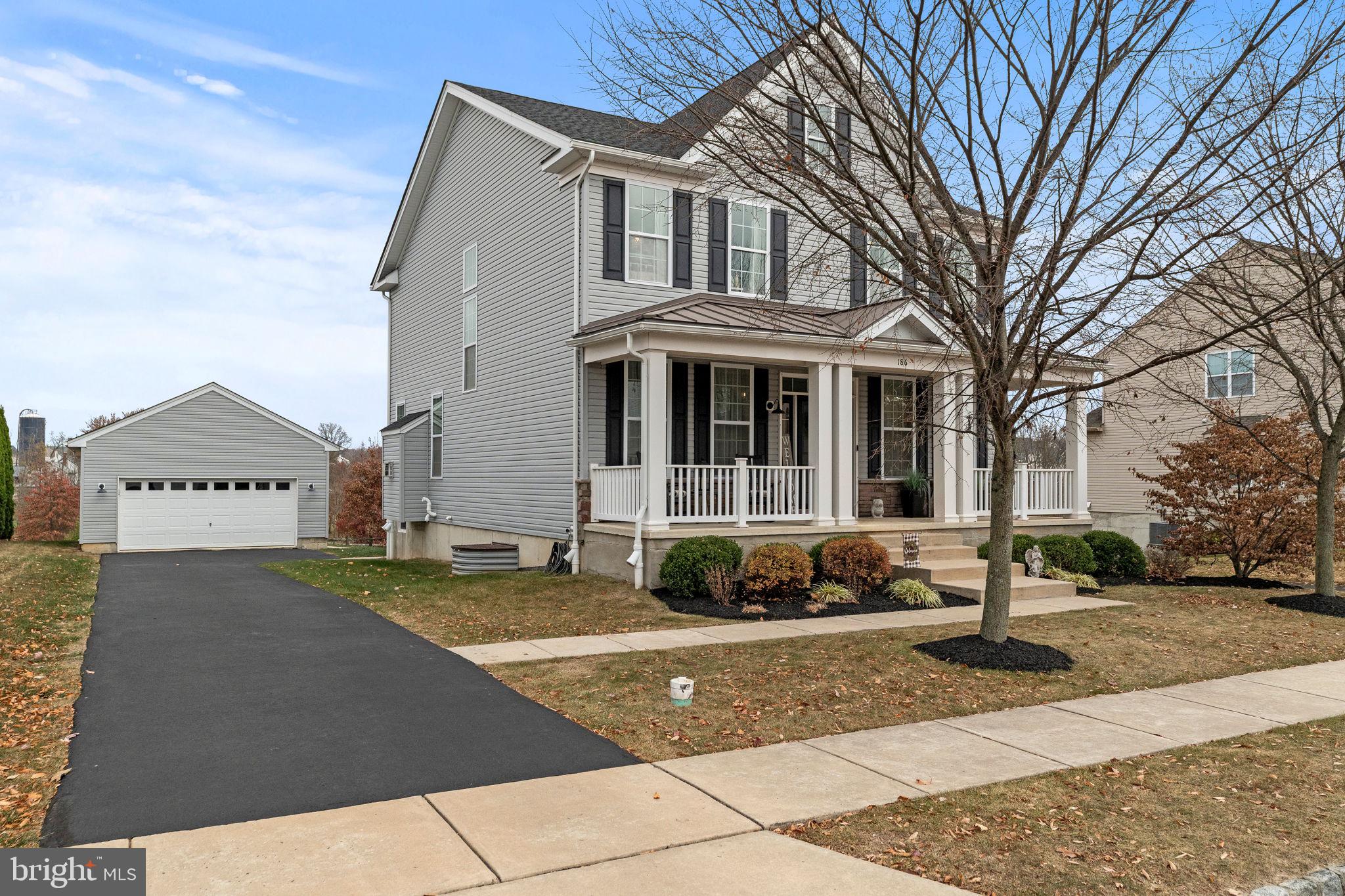 PENNLAND FARM WEST - Residential