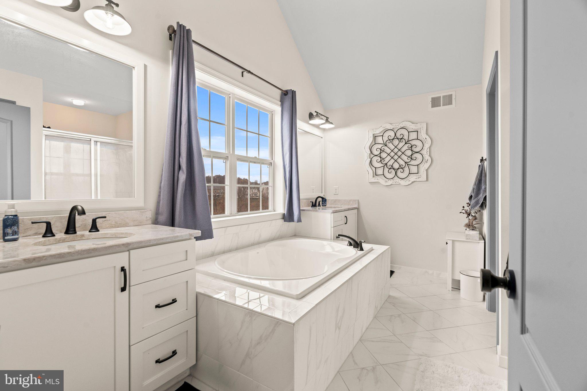 PENNLAND FARM WEST - Residential